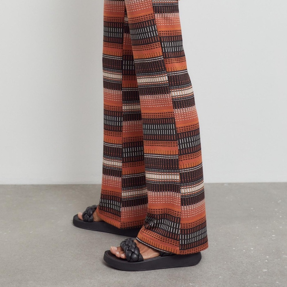 urban outfitters bryn pull-on flare pant - Picture 4 of 4